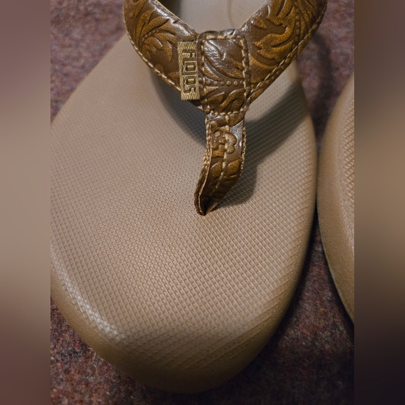 NWOT Women's Flojos Flip Flops Size 10 - Picture 3 of 6